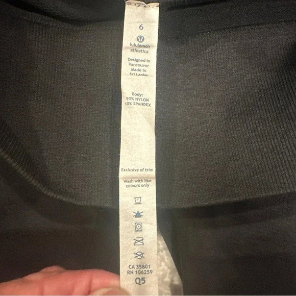 Lululemon leggings size 6 23 inch
Women's Charcoal - Picture 7 of 11
